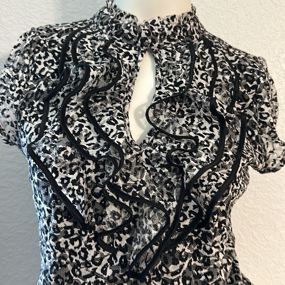 Y2K Heart Soul Black Grey White Cheetah Leopard Print Ruffle Top - Picture 4 of 9